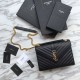 Replica YSL Saint Laurent Piccola Busta Borsa Grain Hardware dorato goffrato Replica YSL Saint Laurent Piccola Busta Borsa Grain Hardware dorato goffrato