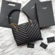 Replica Borsa a tracolla YSL Saint Laurent Tribeca piccola in pelle nera goffrata Replica Borsa a tracolla YSL Saint Laurent Tribeca piccola in pelle nera goffrata