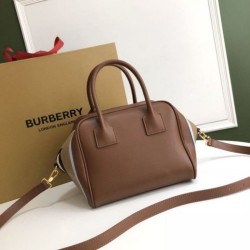 Burberry Cube Square Bag Marrone