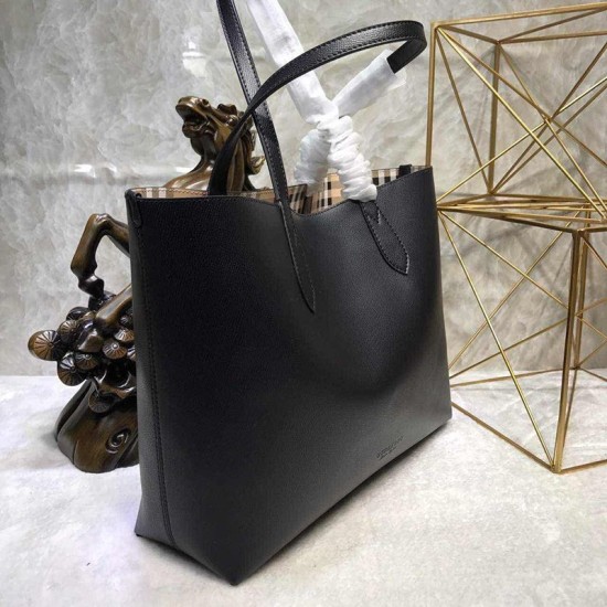 Replica Medium Reversible Tote Haymarket Check 40496351 Nero Replica Medium Reversible Tote Haymarket Check 40496351 Nero