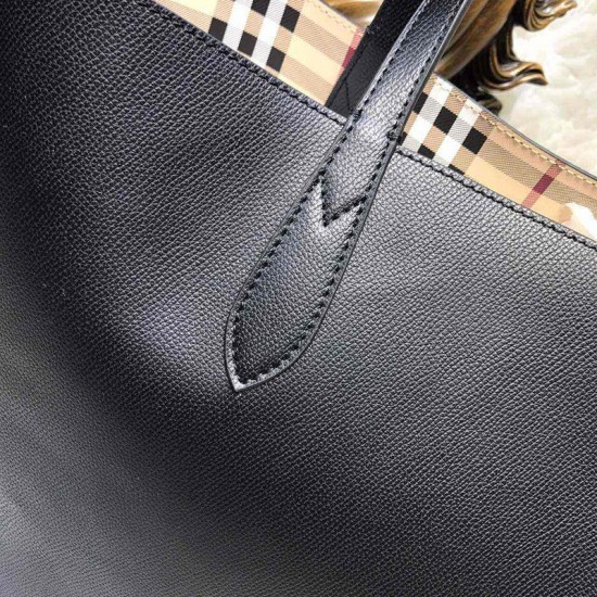 Replica Medium Reversible Tote Haymarket Check 40496351 Nero Replica Medium Reversible Tote Haymarket Check 40496351 Nero