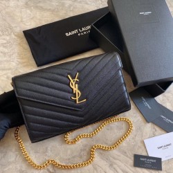 Portafoglio con catena YSL Saint Laurent con busta a catena in pelle martellata Hardware nero oro
