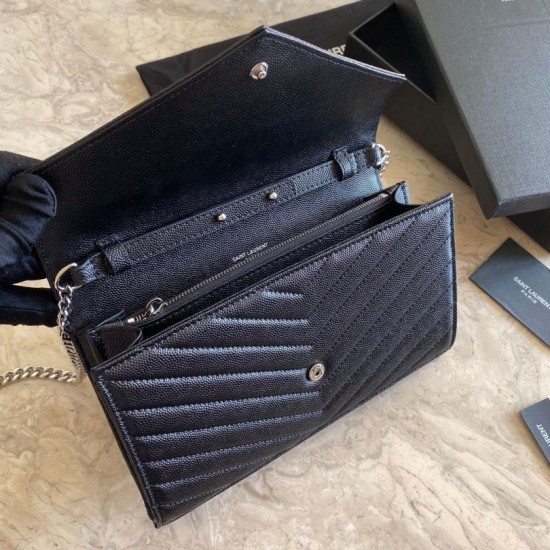 Replica Portafoglio con catena YSL Saint Laurent con busta a catena in pelle martellata nero argento hardware Replica Portafoglio con catena YSL Saint Laurent con busta a catena in pelle martellata nero argento hardware