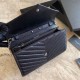Replica Portafoglio con catena YSL Saint Laurent con busta a catena in pelle martellata nero argento hardware Replica Portafoglio con catena YSL Saint Laurent con busta a catena in pelle martellata nero argento hardware