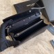 Replica Portafoglio con catena YSL Saint Laurent con busta a catena in pelle martellata nero argento hardware Replica Portafoglio con catena YSL Saint Laurent con busta a catena in pelle martellata nero argento hardware