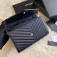 Replica Portafoglio con catena YSL Saint Laurent con busta a catena in pelle martellata Hardware nero oro Replica Portafoglio con catena YSL Saint Laurent con busta a catena in pelle martellata Hardware nero oro