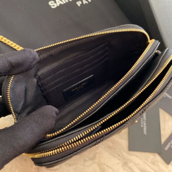Replica Borsa YSL Saint Laurent Becky con doppia zip in pelle di agnello trapuntata nera Replica Borsa YSL Saint Laurent Becky con doppia zip in pelle di agnello trapuntata nera