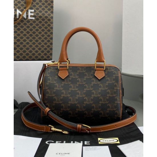 Replica Celine Small Boston In Tela Triomphe Caffè Replica Celine Small Boston In Tela Triomphe Caffè