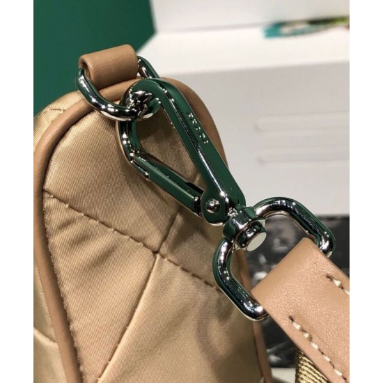 Replica Prada Borsa a spalla imbottita in nylon 1BC151 Replica Prada Borsa a spalla imbottita in nylon 1BC151