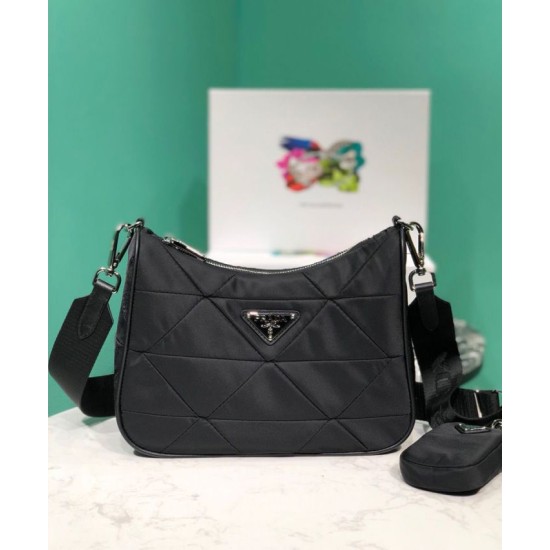 Replica Prada Borsa a spalla imbottita in nylon 1BC151 Replica Prada Borsa a spalla imbottita in nylon 1BC151