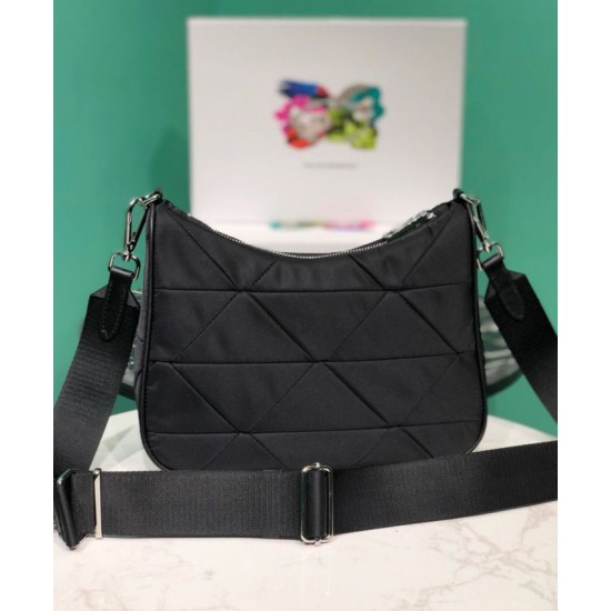 Replica Prada Borsa a spalla imbottita in nylon 1BC151 Replica Prada Borsa a spalla imbottita in nylon 1BC151