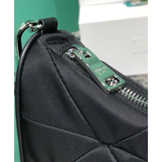 Replica Prada Borsa a spalla imbottita in nylon 1BC151 Replica Prada Borsa a spalla imbottita in nylon 1BC151