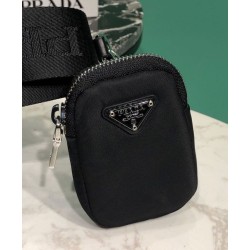 Prada Borsa a spalla imbottita in nylon 1BC151