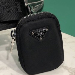 Prada Borsa a spalla imbottita in nylon 1BC151