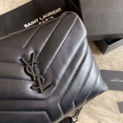 Borsa a tracolla Monogram con busta lunga YSL Saint Laurent Nera