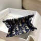 Replica Dior Mini Book Tote Phone Borsa con ricamo Dior Oblique blu Replica Dior Mini Book Tote Phone Borsa con ricamo Dior Oblique blu
