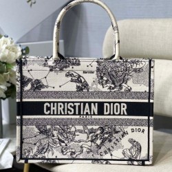 Borsa tote media Dior Book Toile de Jouy Zodiac ricamo bianco
