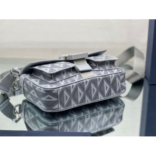 Replica Dior Hit the Road CD Diamond Canvas Messenger Borsa da uomo grigia Replica Dior Hit the Road CD Diamond Canvas Messenger Borsa da uomo grigia