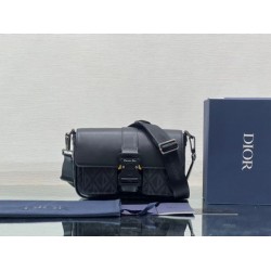 Dior Hit the Road CD Diamond Canvas Messenger Borsa da uomo nera Dior Hit the Road CD Diamond Canvas Messenger Borsa da uomo nera