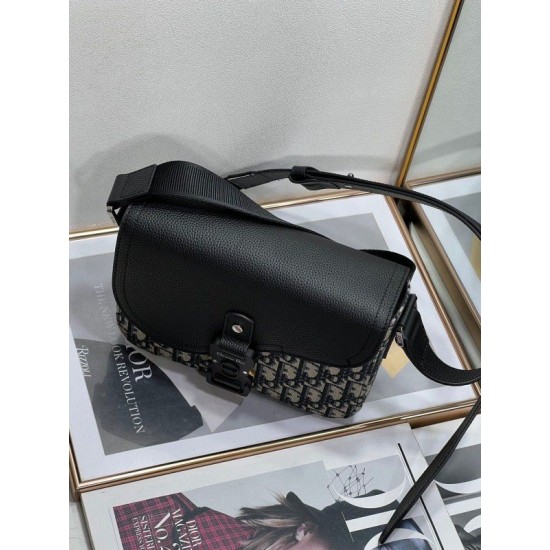 Replica Borsa da uomo Dior Mini Saddle Messenger Oblique Jacquard Replica Borsa da uomo Dior Mini Saddle Messenger Oblique Jacquard
