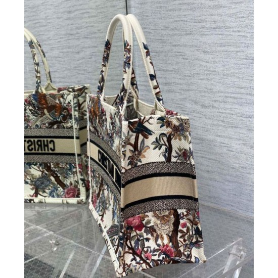 Replica Christian Dior Medium Dior Book Tote Crema Replica Christian Dior Medium Dior Book Tote Crema