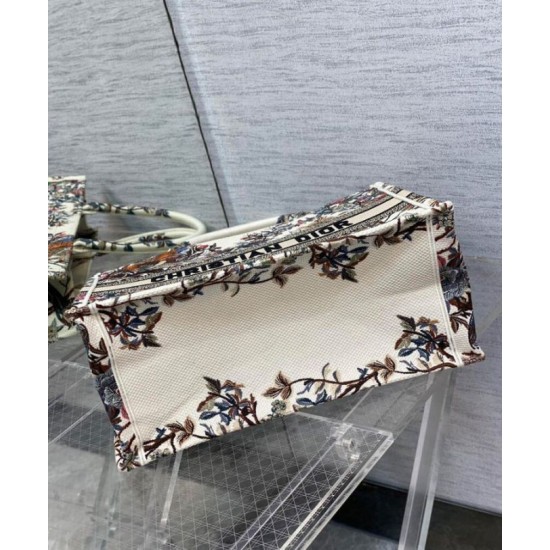 Replica Christian Dior Medium Dior Book Tote Crema Replica Christian Dior Medium Dior Book Tote Crema