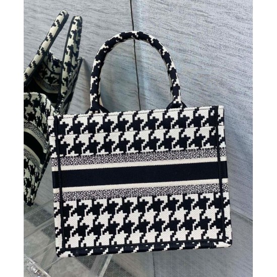 Replica Christian Dior Piccola borsa a libro Dior nera Replica Christian Dior Piccola borsa a libro Dior nera