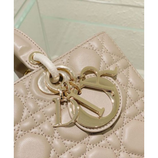 Replica Borsa Christian Dior Lady D-Joy Albicocca Replica Borsa Christian Dior Lady D-Joy Albicocca