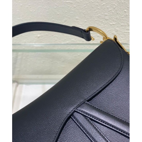 Replica Borsa a sella Christian Dior con cinturino nero Replica Borsa a sella Christian Dior con cinturino nero