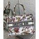 Replica Christian Dior Medium Dior Book Tote Crema Replica Christian Dior Medium Dior Book Tote Crema