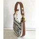 Replica Borsa Celine media con cinturino Ava in tessuto con crema Celine all-over e pelle di vitello
