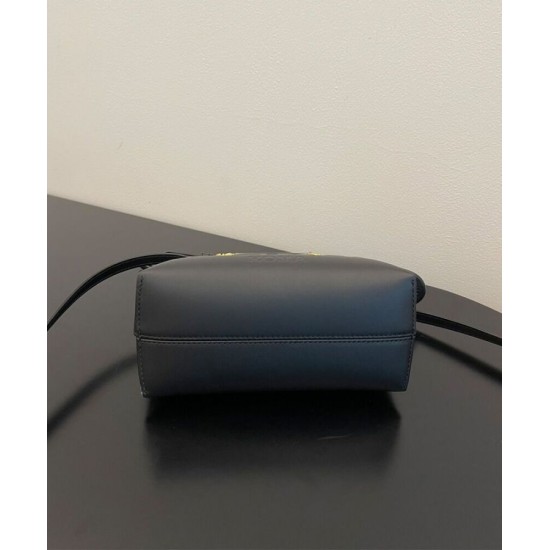 Replica Fendi A proposito Mini 8BS067 Nero Replica Fendi A proposito Mini 8BS067 Nero