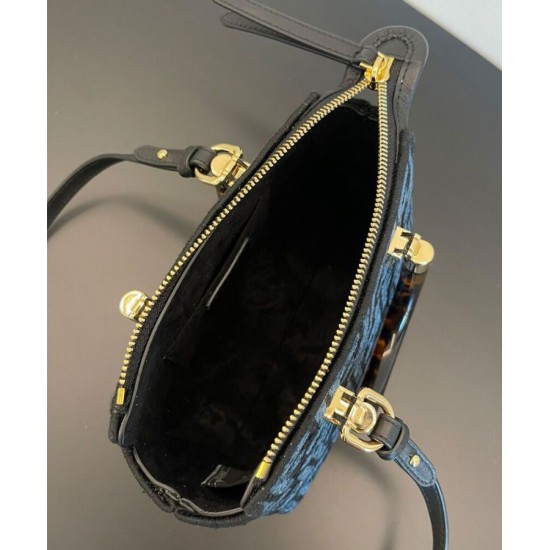 Replica Borsa Mini Fendi By The Way 8BS067 Blu Scuro Replica Borsa Mini Fendi By The Way 8BS067 Blu Scuro