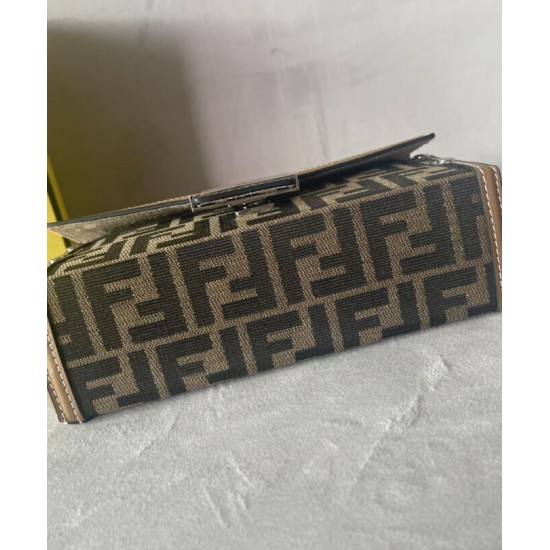 Replica Fendi Baguette Soft Trunk Bag 7VA565 Caffè Replica Fendi Baguette Soft Trunk Bag 7VA565 Caffè
