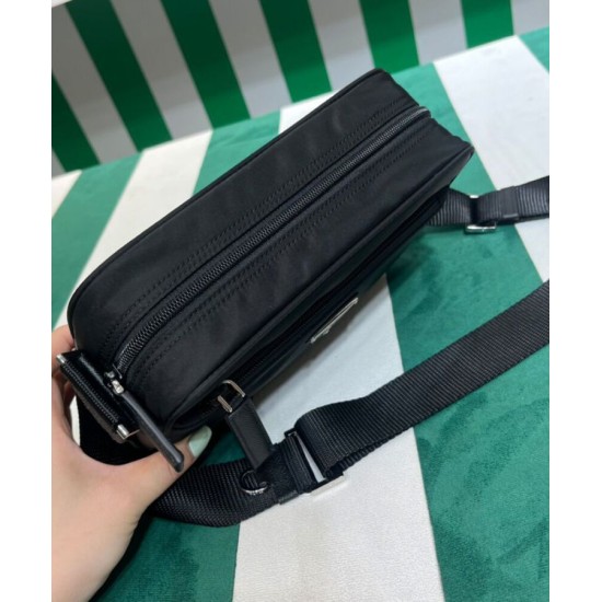 Replica Borsa a tracolla Prada Re-Nylon 1BC167 nera Replica Borsa a tracolla Prada Re-Nylon 1BC167 nera