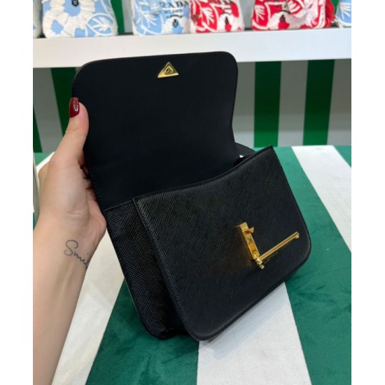 Replica Borsa a tracolla Prada Saffiano nera Replica Borsa a tracolla Prada Saffiano nera