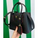 Replica Mini borsa Prada Double in pelle Saffiano nera Replica Mini borsa Prada Double in pelle Saffiano nera
