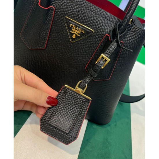 Replica Mini borsa Prada Double in pelle Saffiano nera Replica Mini borsa Prada Double in pelle Saffiano nera