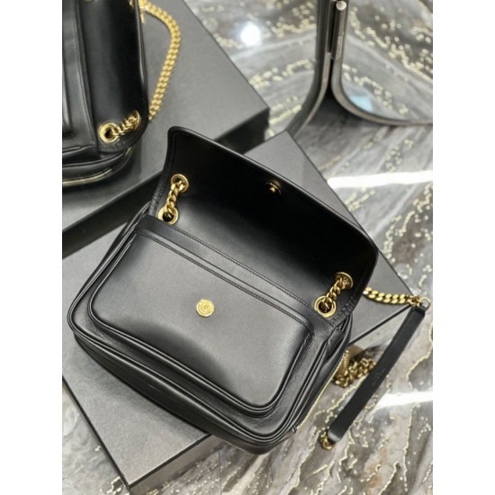 Replica Borsa fotografica YSL Saint Laurent Niki in pelle liscia Nera Replica Borsa fotografica YSL Saint Laurent Niki in pelle liscia Nera