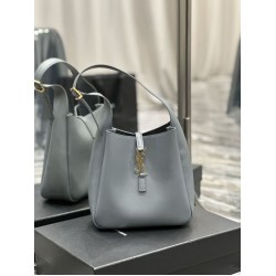 YSL Saint Laurent Le 5 À 7 Cassandre Hobo Secchiello Piccola Borsa Morbida Pelle Liscia Grigia
