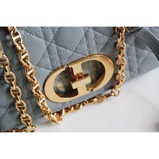 Replica Borsa Caro piccola Christian Dior in pelle di vitello Cannage Blu nuvola Replica Borsa Caro piccola Christian Dior in pelle di vitello Cannage Blu nuvola