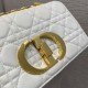 Replica Borsa Caro piccola Christian Dior in pelle di vitello Cannage bianca Replica Borsa Caro piccola Christian Dior in pelle di vitello Cannage bianca