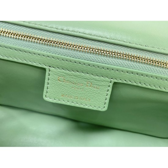 Replica Borsa Christian Dior Grande Dior Caro Verde Replica Borsa Christian Dior Grande Dior Caro Verde