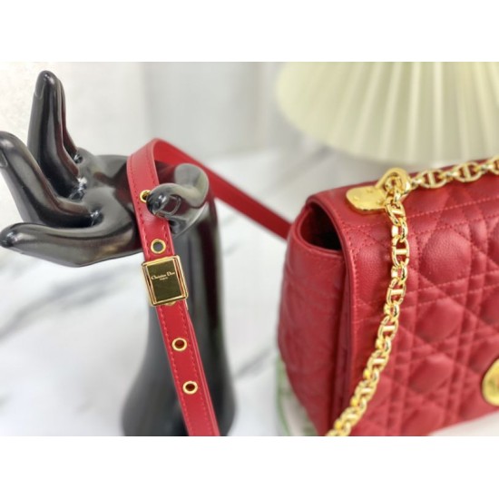 Replica Christian Dior Borsa Dior Caro grande rossa Replica Christian Dior Borsa Dior Caro grande rossa