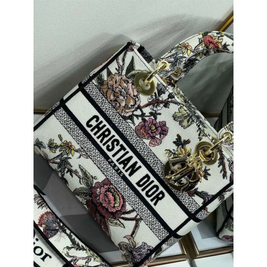 Replica Borsa Christian Dior Medium Lady D-Lite Jardin Botanique Ricamo Bianco Replica Borsa Christian Dior Medium Lady D-Lite Jardin Botanique Ricamo Bianco