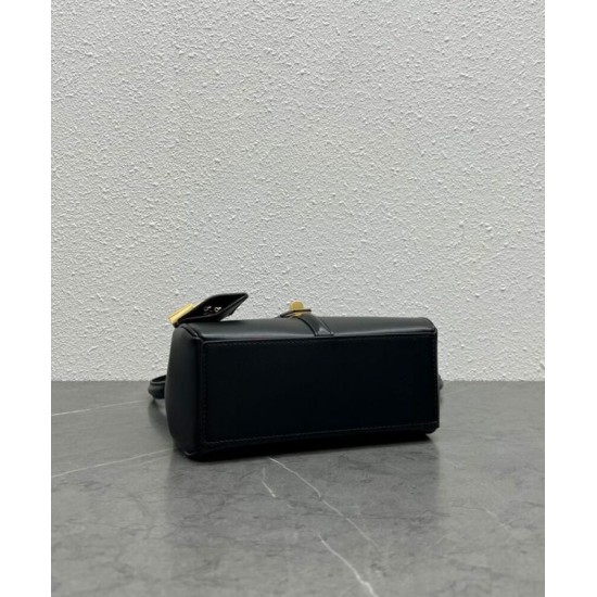 Replica Borsa Celine Mini 16 Pelle di vitello naturale Nera Replica Borsa Celine Mini 16 Pelle di vitello naturale Nera