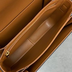 Borsa Celine Classique Cuir Triomphe in pelle di vitello naturale caffè