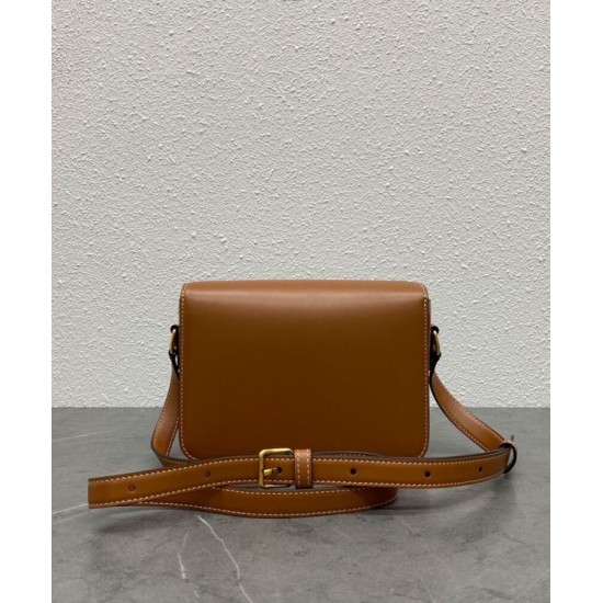Replica Borsa Celine Teen Triomphe in pelle di vitello lucida caffè Replica Borsa Celine Teen Triomphe in pelle di vitello lucida caffè