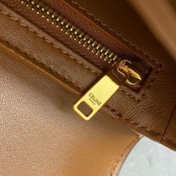 Borsa Celine Teen Triomphe in pelle di vitello lucida caffè
