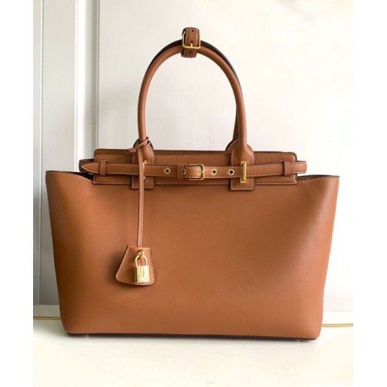 Replica Borsa Celine Conti in morbida pelle di vitello caffè Replica Borsa Celine Conti in morbida pelle di vitello caffè